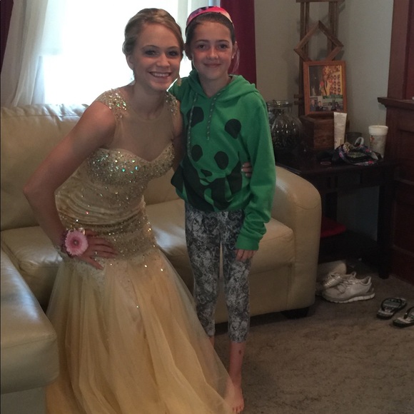 Dresses & Skirts - Champagne Prom Dress